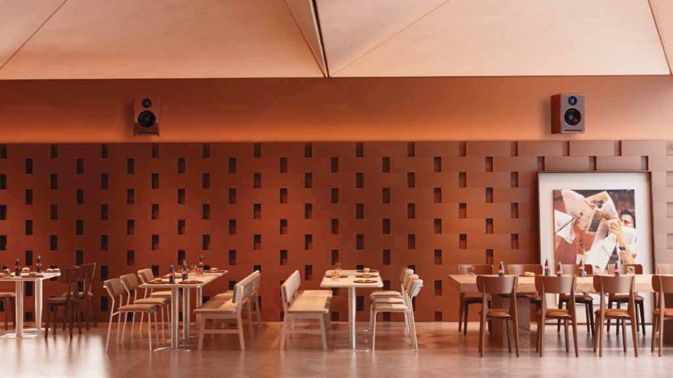 Formula.International_Page19_Image3