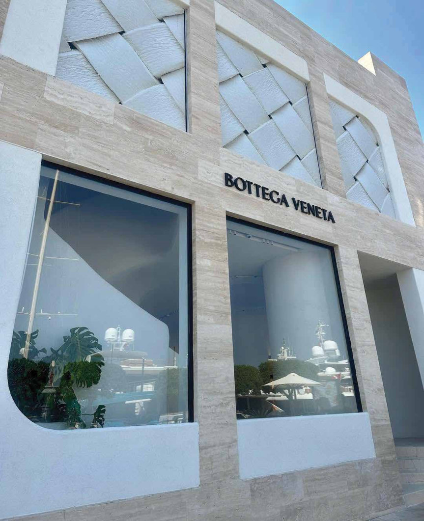 Formula.International_Page24_Image5