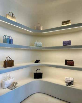 Formula.International_Page24_Image7