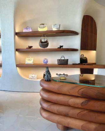 Formula.International_Page24_Image8