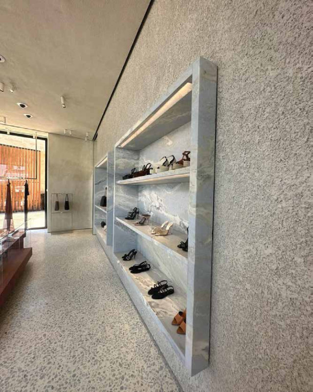 Formula.International_Page25_Image2