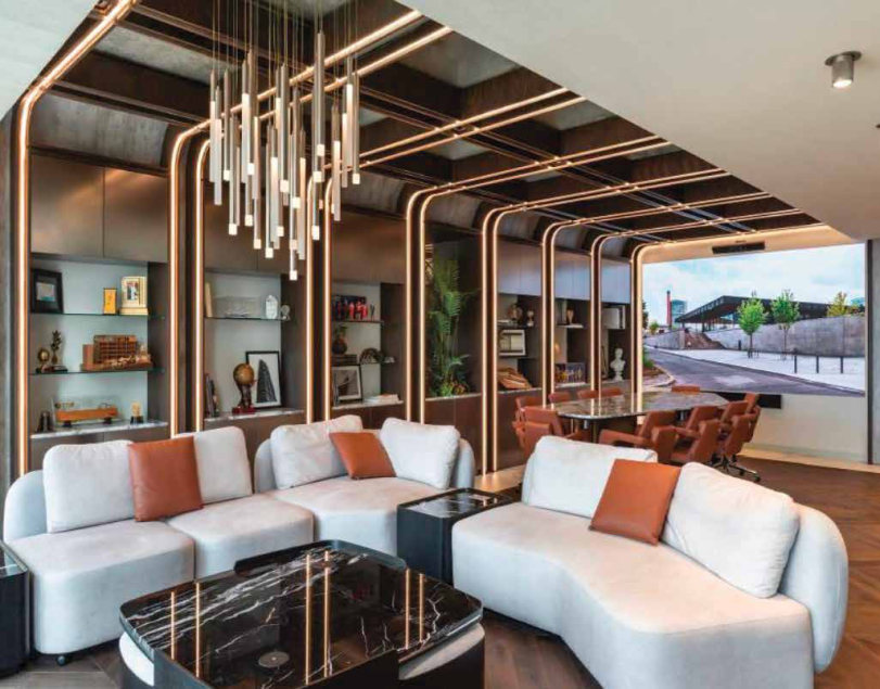 Formula.International_Page44_Image3