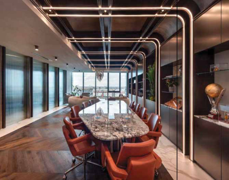 Formula.International_Page44_Image4